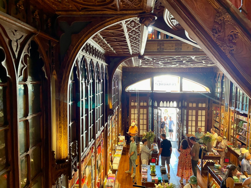 Portugal-Eingang-Livraria-Lello