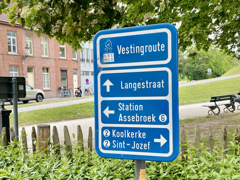 Verkehrsschild-Brügge