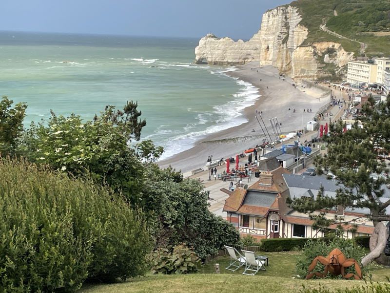 Étretat-Blick-vom-Hotelgarten