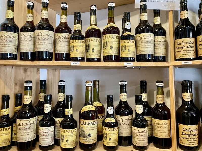 Geschäft-lokale-Spezialität-Calvados