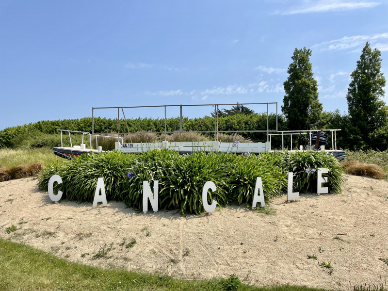 Cancale-Orteingang-Schrift