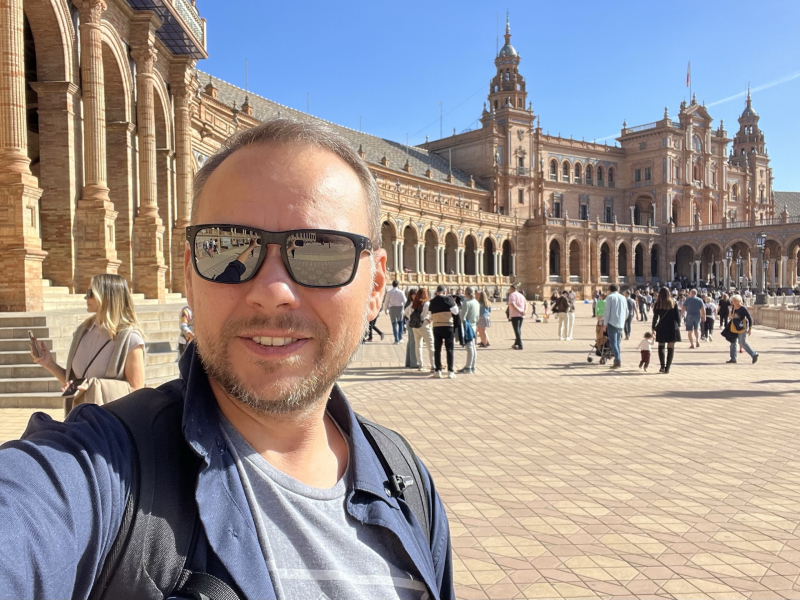 Sevilla-Plaza-de-España