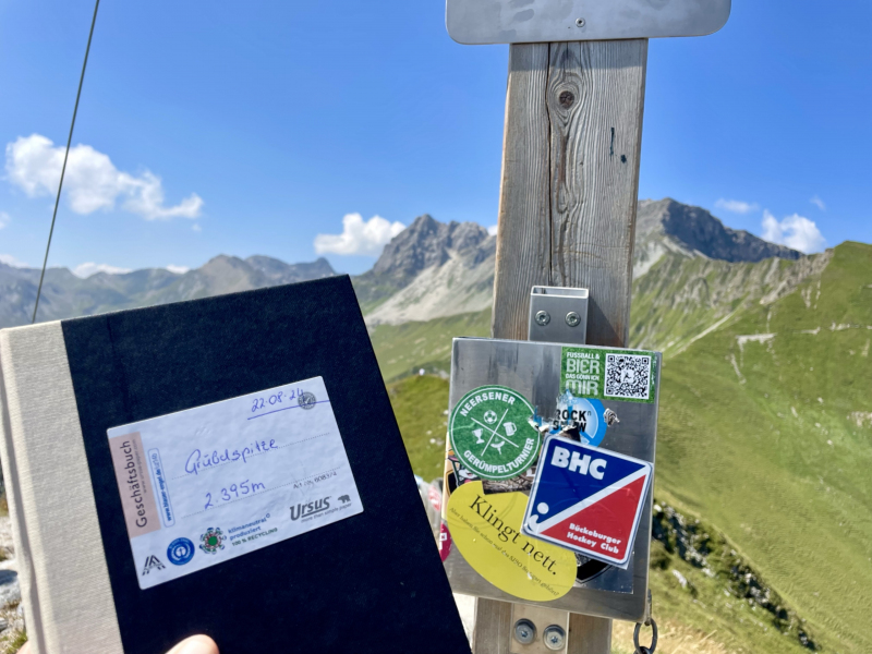 Gipfelkreuz-Grübelspitze-Tux