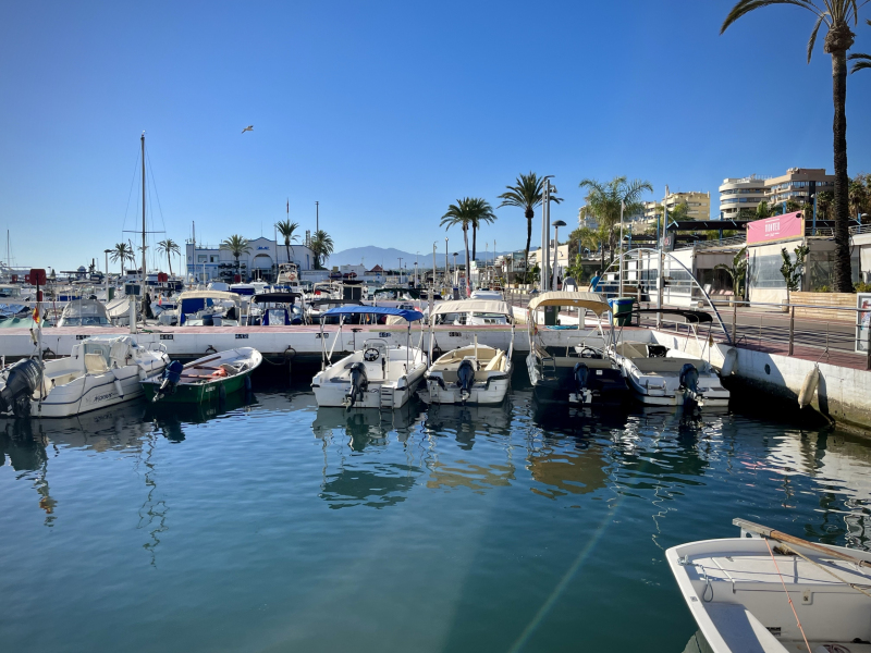 Mabella-Hafen-Boote