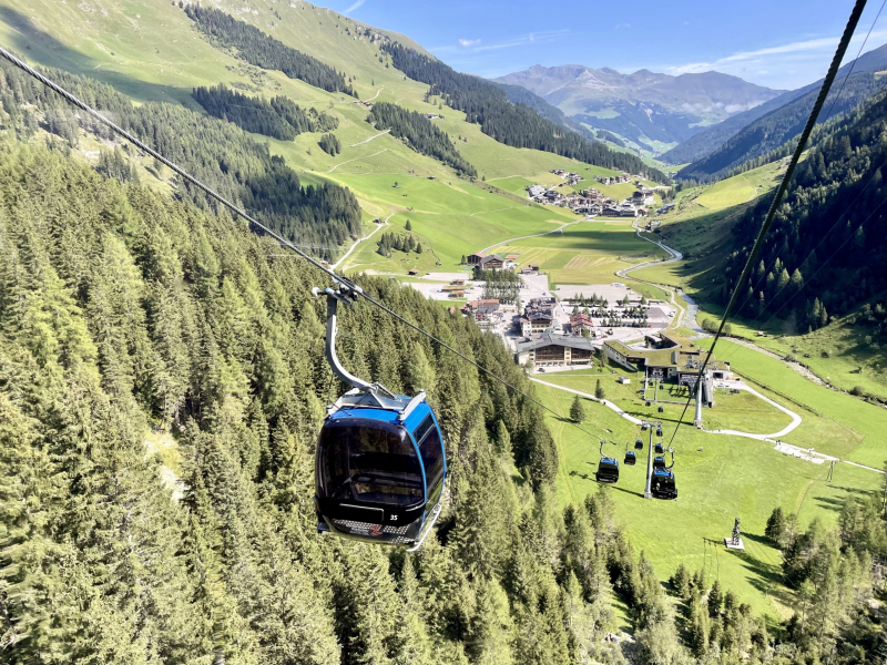 Hintertuxer-Gletscher-Gondelfahrt