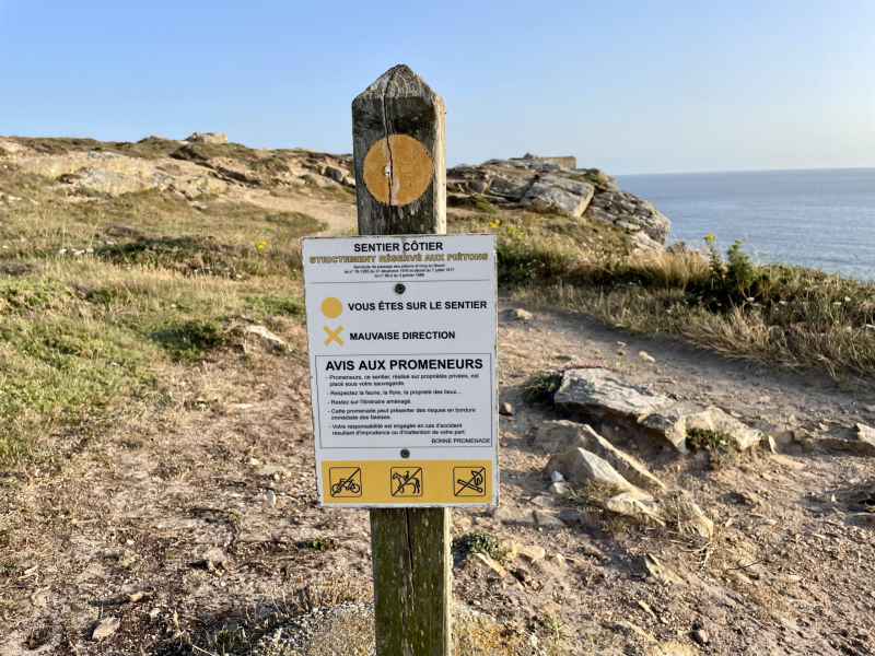 Halbinsel-Crozon-Hinweisschild