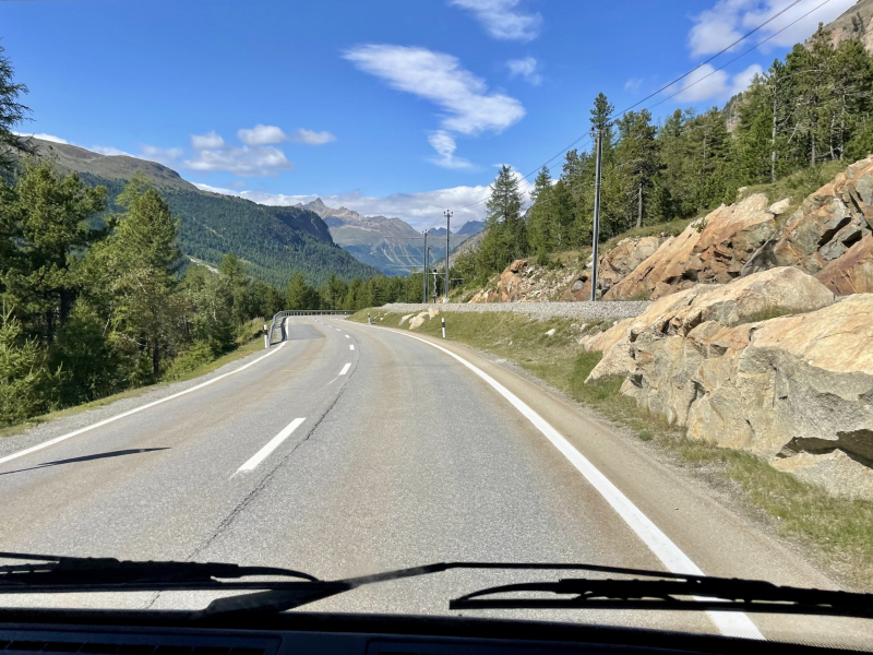 Alpenwunder-Berninapass-Gemeinde-Pontresia