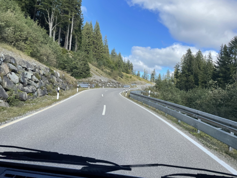 Herbstanfang-Straße-Obermaiselstein