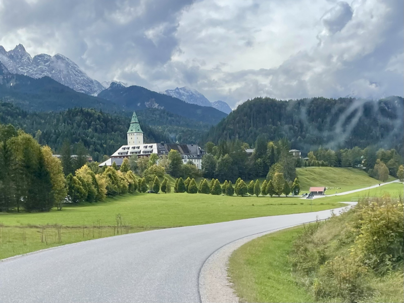 Bayern-Zugspitzregion-Schloss-Elmau