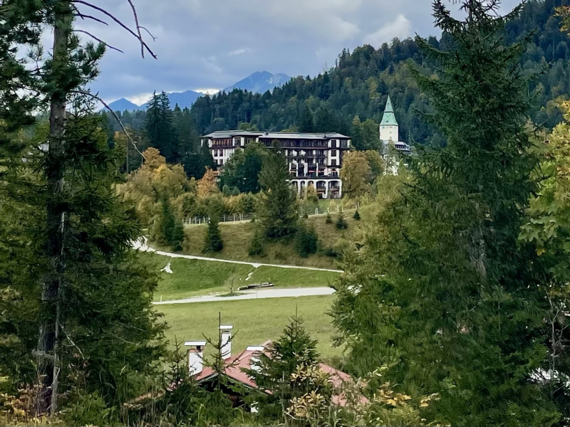 Bayern-Zugspitzregion-Schloss-Elmau