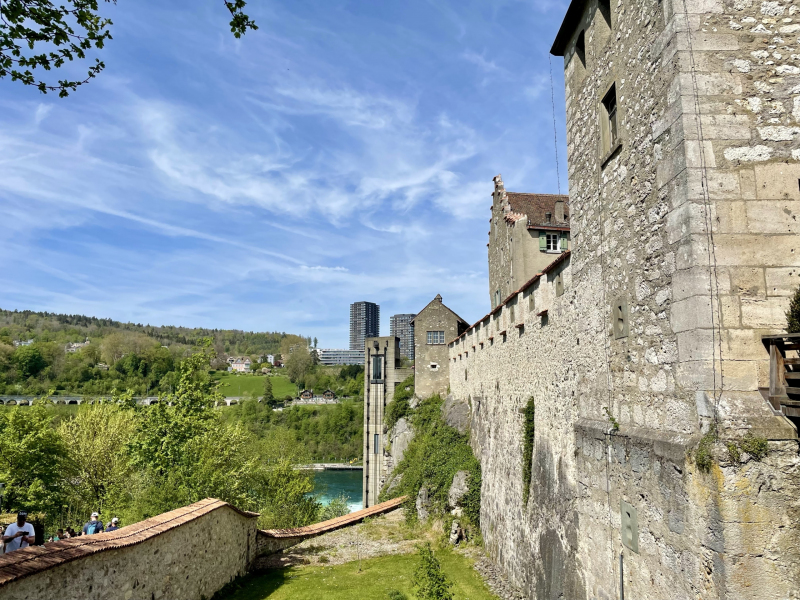 Schloss-Neuhausen-am-Rheinfall