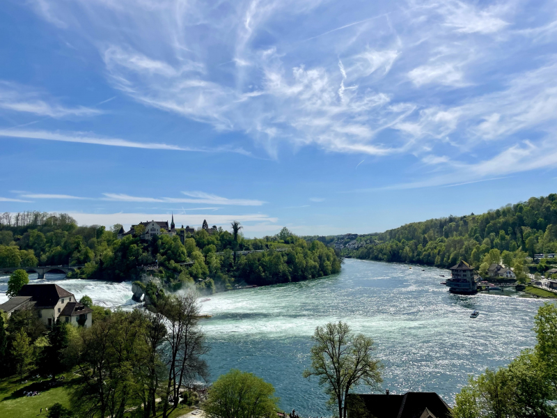 Wasserfall-Neuhausen-am-Rheinfall