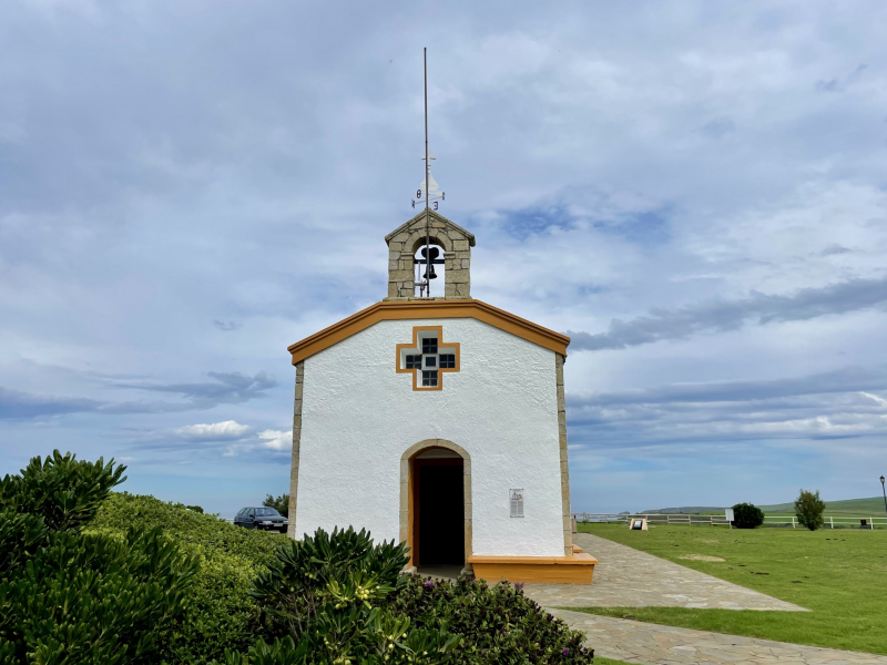 Asturien-Puerto-de-Vega-Kapelle