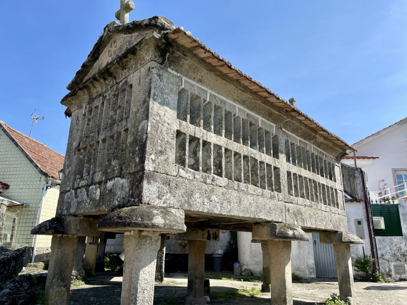 Galicien-Combarro-Hórreos