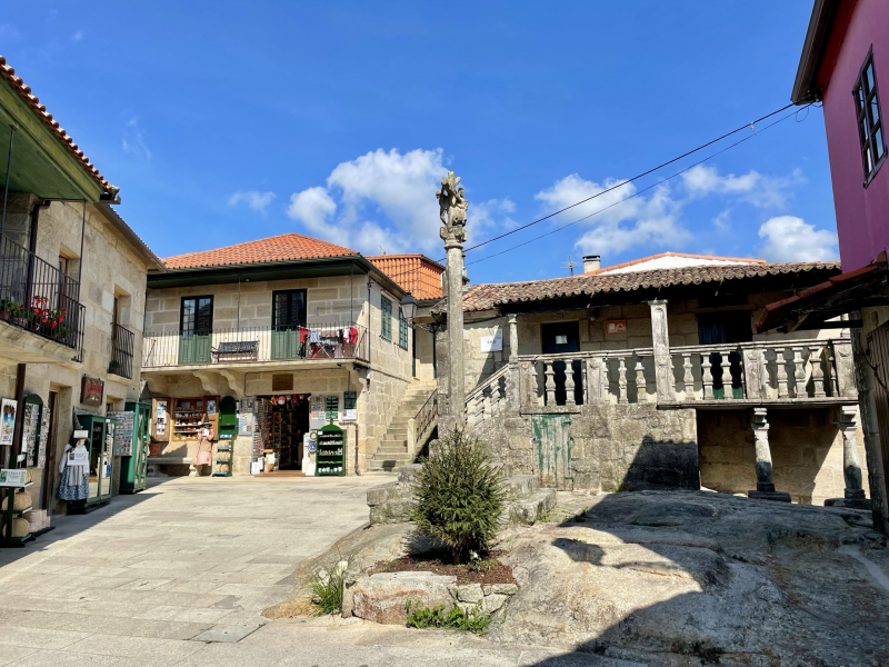 Galicien-Combarro-Cruceiros