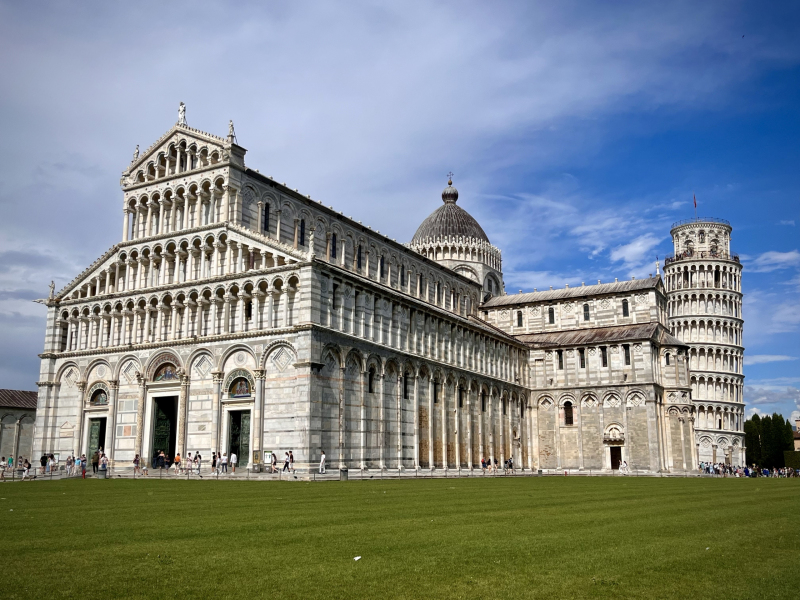 Pisa-Piazza-dei-Miracoli