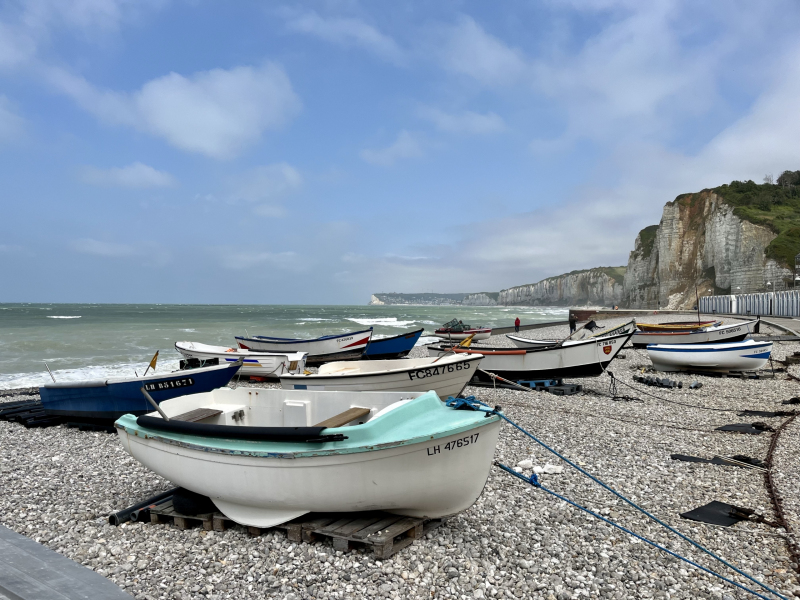 Frankreich-Normandie-Boote-am-Strand