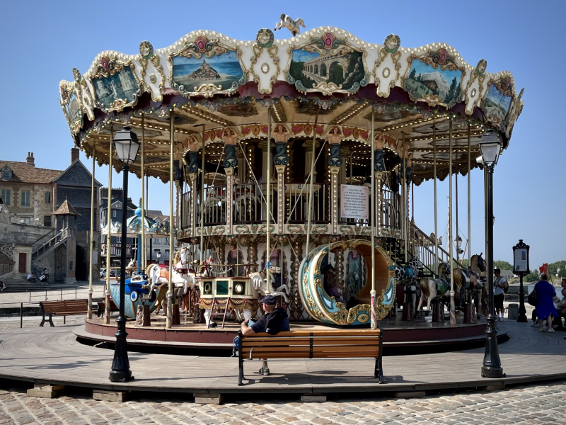 Ansicht-Nostalgie-Karussell-Honfleur