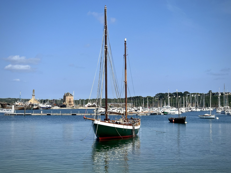 Halbinsel-Crozon-Hafen