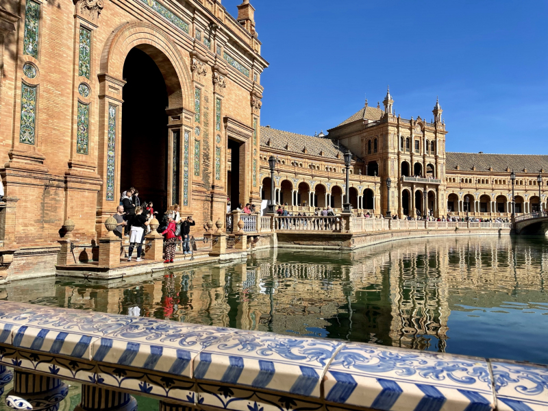 Sevilla-Plaza-de-España