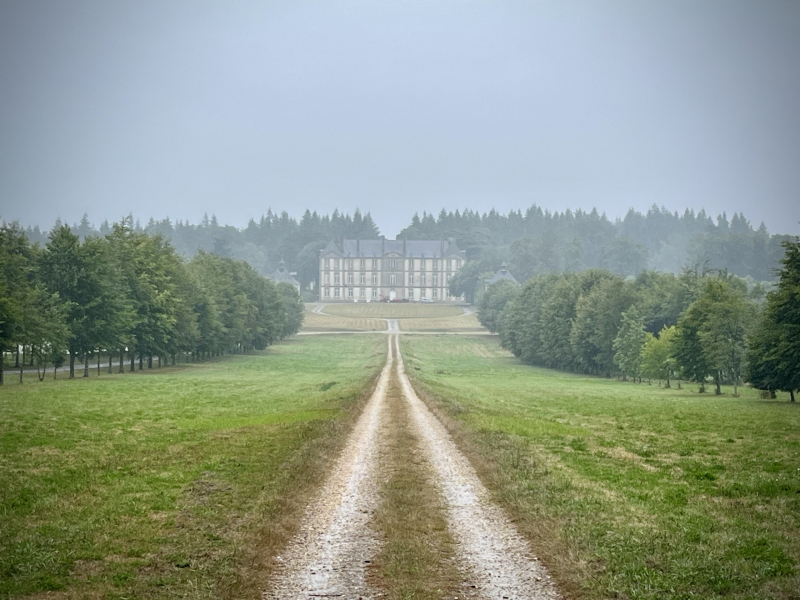 Brocélinde-Zufahrt-zum-Chateau-Loyat
