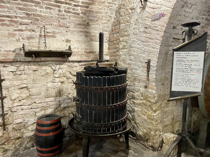 Città-Sotterranea-Weinkeller