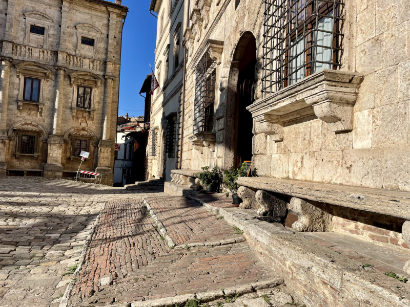 Montepulciano-Piazza-Grande