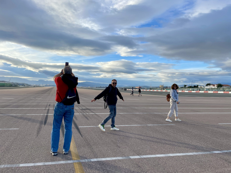 Gibraltar-Flughafen-Landebahn