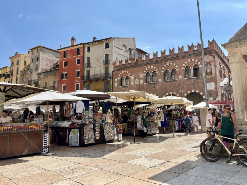 Verona-Piazza-delle-Erbe
