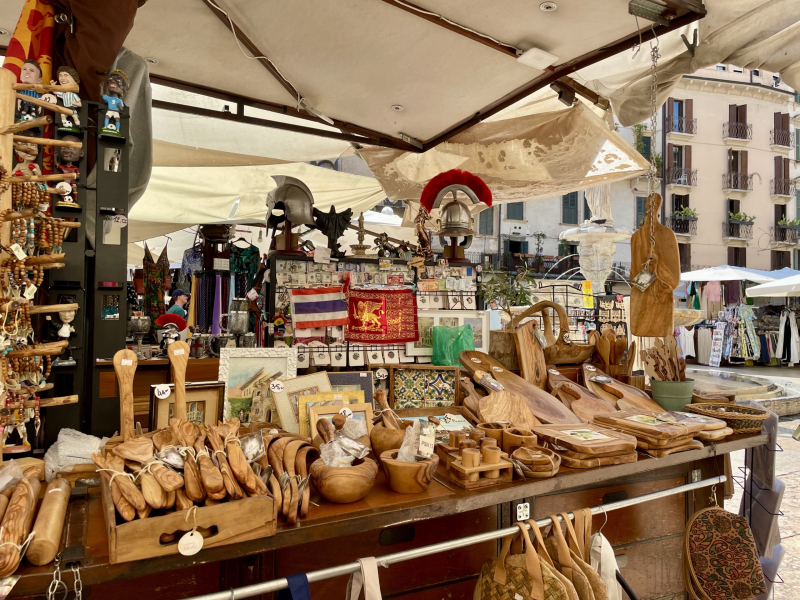 Verona-Piazza-delle-Erbe
