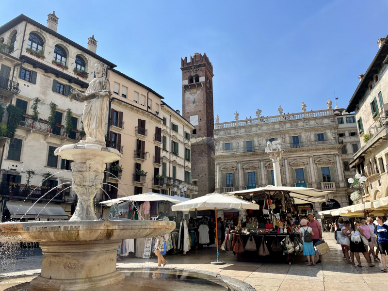 Piazza-delle-Erbe